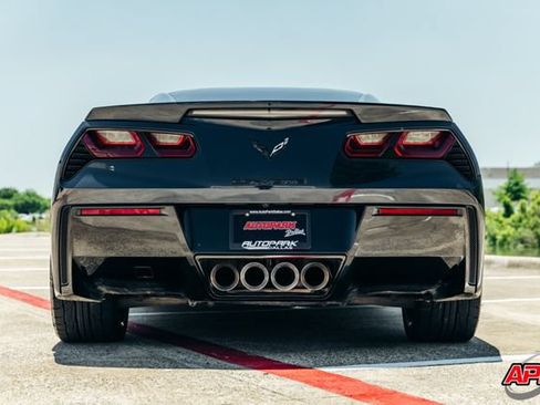 Used 2015 Chevrolet Corvette Stingray Coupe w/ 3LT Preferred Equipment Group RWD image 18