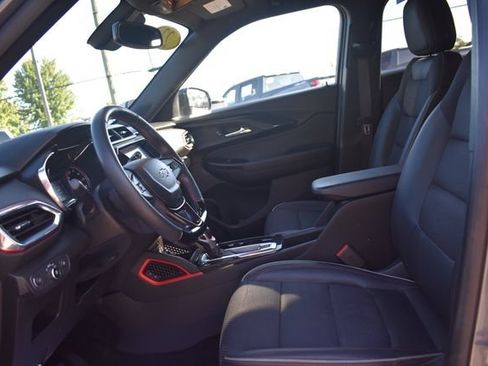 Used 2022 Chevrolet TrailBlazer RS w/ Technology Package AWD/4WD image 22