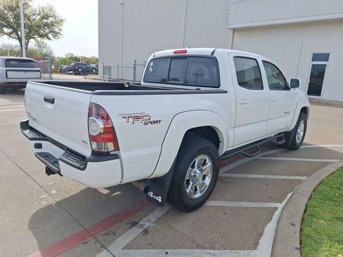 Used 2011 Toyota Tacoma Base w/ TRD Sport Pkg image 6