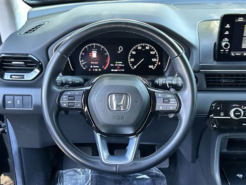Used 2025 Honda Pilot EX-L image 15