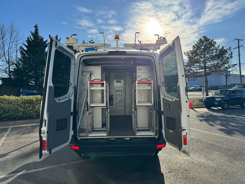 Used 2012 Mercedes-Benz Sprinter 2500 w/ Additional Battery Pkg image 15