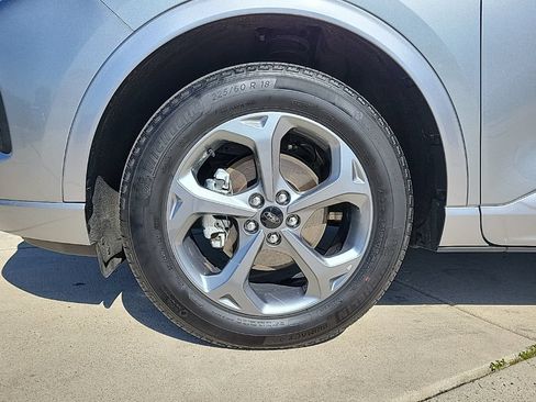 Used 2024 Ford Escape ST-Line AWD/4WD image 9