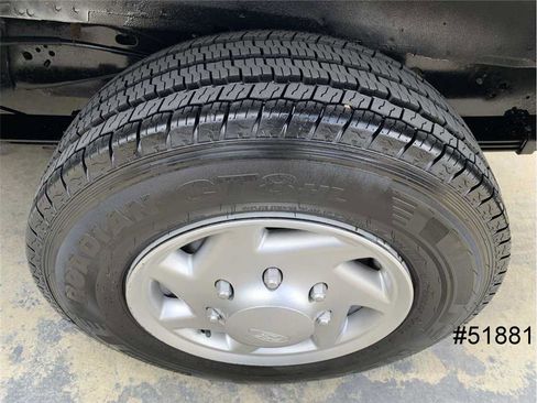 Used 2014 Ford E-150 and Econoline 150 image 24