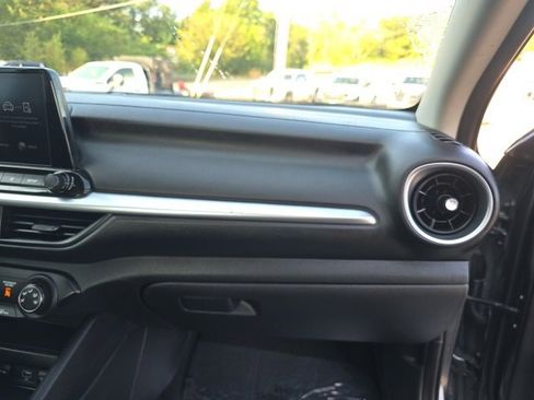 Used 2023 Kia Forte LXS w/ LXS Technology Package image 34