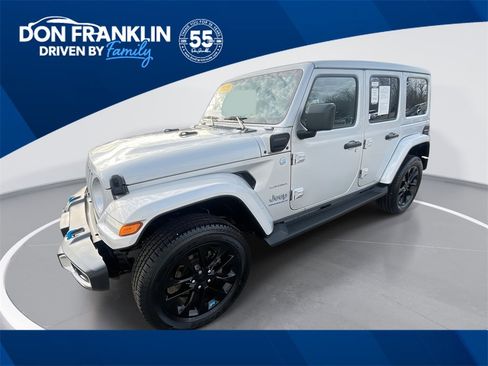 Used 2023 Jeep Wrangler Unlimited Sahara w/ Cold Weather Group image 1