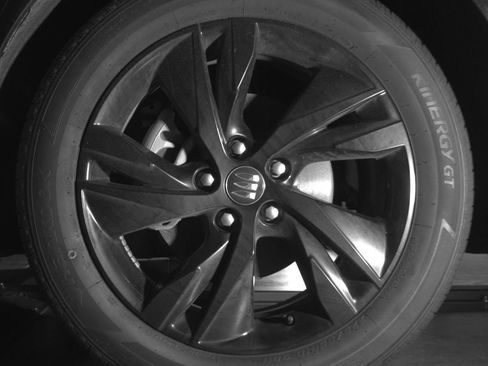 Used 2024 Buick Encore GX Sport Touring FWD image 20