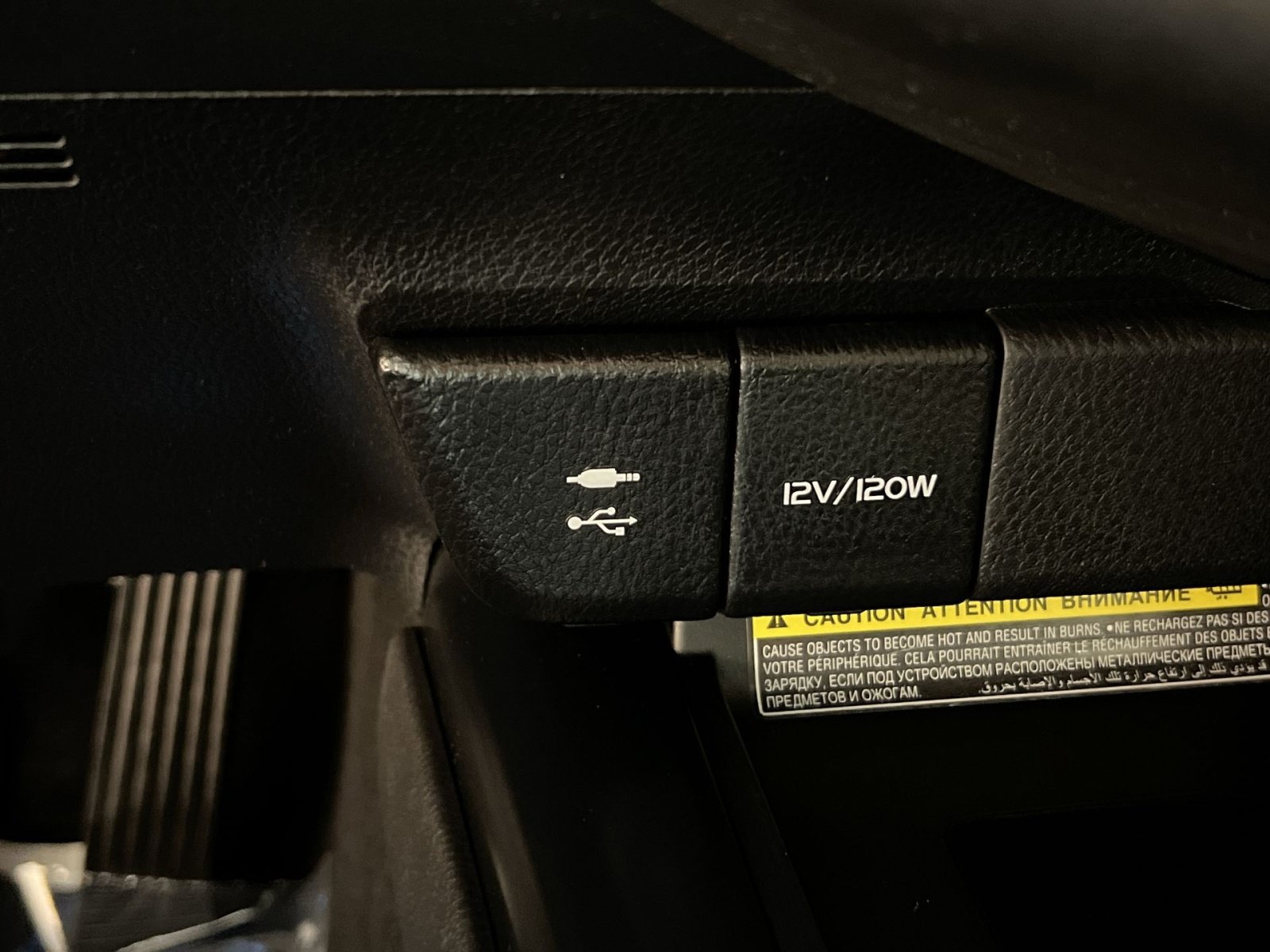 Used 2019 Toyota Camry XSE FWD image 34