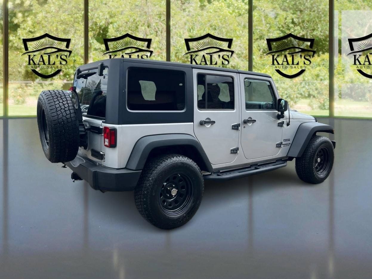 Used 2012 Jeep Wrangler Unlimited Sport AWD/4WD image 5