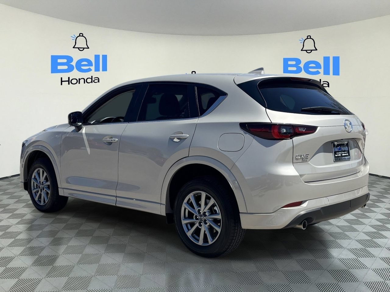 Used 2024 MAZDA CX-5 AWD 2.5 S w/ Preferred Package image 3