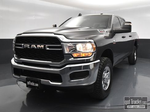 Used 2024 RAM 2500 Tradesman w/ Chrome Appearance Group AWD/4WD image 50