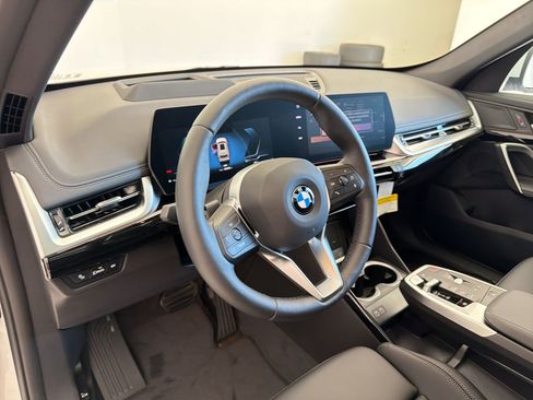 New 2026 BMW X1 xDrive28i w/ Technology Package AWD/4WD image 4