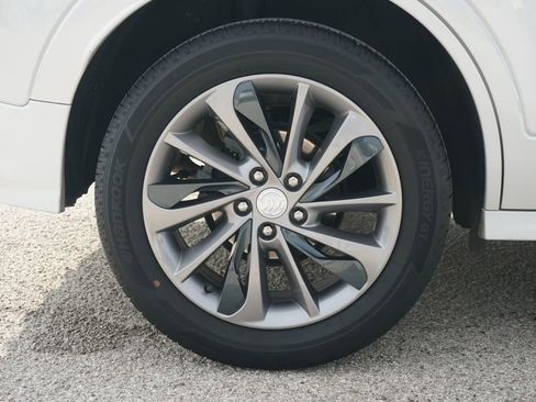 Used 2022 Buick Encore GX Select w/ Sport Touring Package image 6