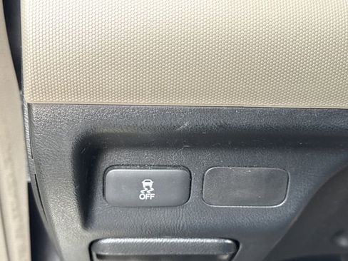 Used 2011 Honda Element LX image 25