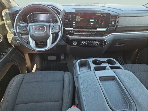 Used 2022 GMC Sierra 1500 Elevation w/ LPO, Elevation Black Package image 11