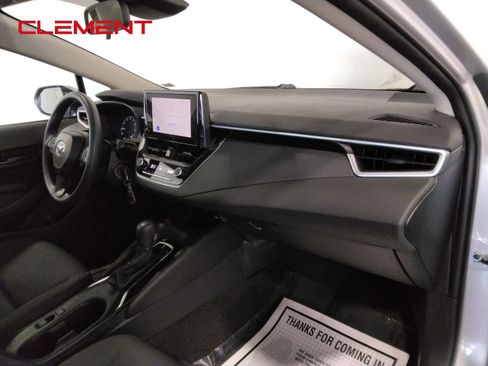 Used 2024 Toyota Corolla LE image 39