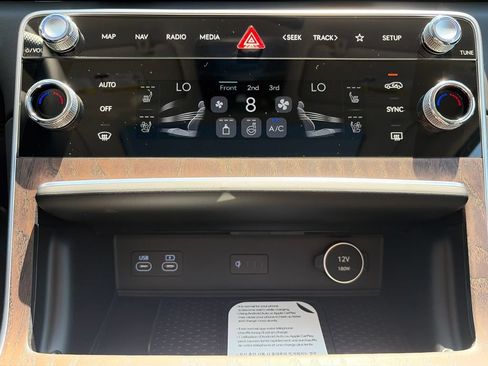 New 2026 Genesis GV80 2.5T Prestige AWD/4WD image 21
