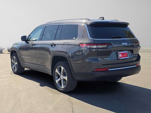 Used 2023 Jeep Grand Cherokee L Limited w/ Rear Seat Video Group I AWD/4WD image 5