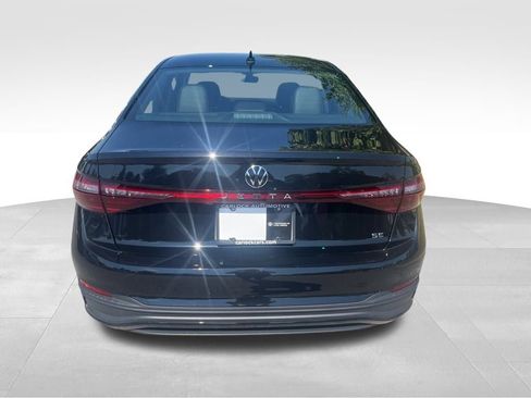 New 2025 Volkswagen Jetta SE image 6