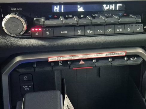 New 2026 Toyota Tundra Limited image 27