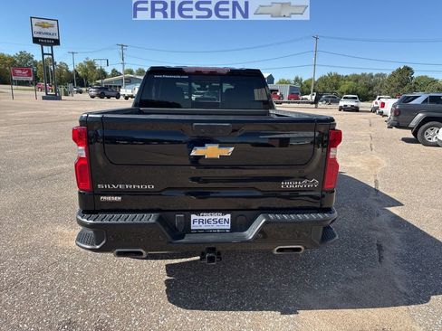 Used 2021 Chevrolet Silverado 1500 High Country w/ Technology Package image 3