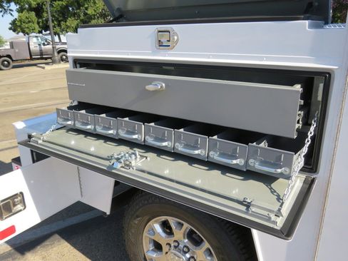 New 2022 RAM 3500 Tradesman w/ Chrome Appearance Group image 42