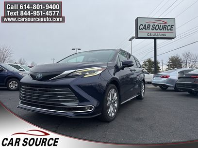 Used 2022 Toyota Sienna Platinum