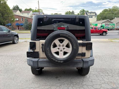 Used 2016 Jeep Wrangler Unlimited Sport w/ Quick Order Package 24S AWD/4WD image 6