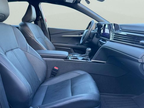 Used 2025 Toyota Camry XSE image 19