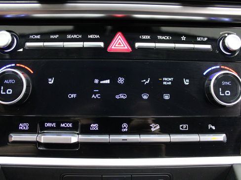Used 2025 Hyundai Santa Fe SEL AWD/4WD image 46