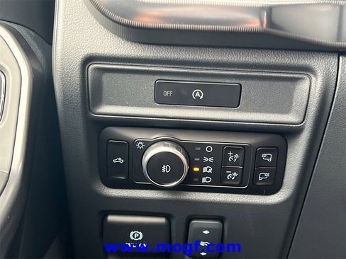 Used 2025 Ford F150 Lariat w/ Equipment Group 501A Mid image 20