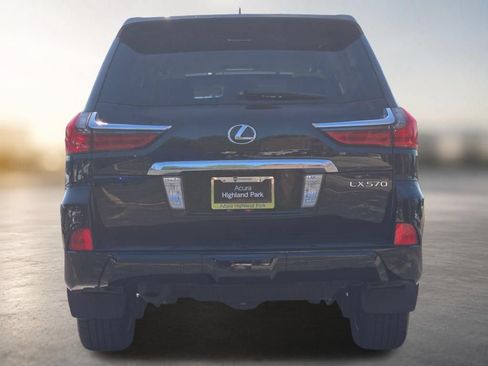Used 2017 Lexus LX 570 4WD image 19