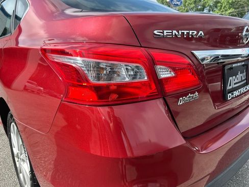 Used 2016 Nissan Sentra SR FWD image 12