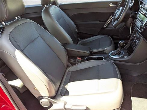 Used 2015 Volkswagen Beetle 1.8T FWD image 19