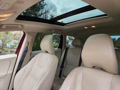 Used 2015 Volvo XC60 T5 Premier FWD image 34