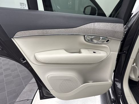 Certified 2023 Volvo XC90 B5 Plus w/ Protection Package Premier AWD/4WD image 22