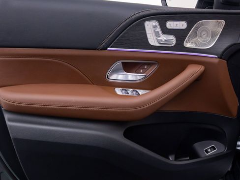 Used 2025 Mercedes-Benz GLE 350 4MATIC image 13