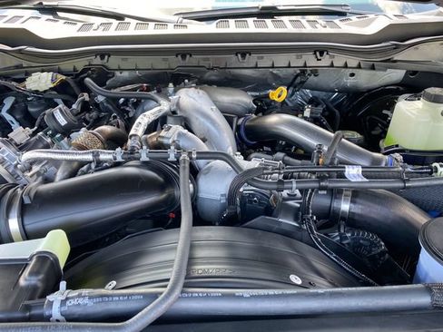 New 2026 Ford F250 Platinum w/ FX4 Off-Road Package AWD/4WD image 12