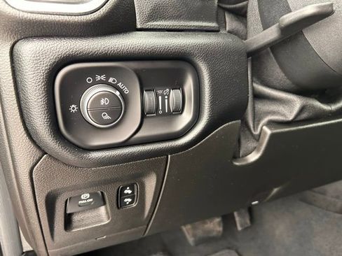 Used 2019 RAM 1500 Laramie image 30