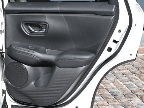 New 2026 Honda HR-V LX image 12