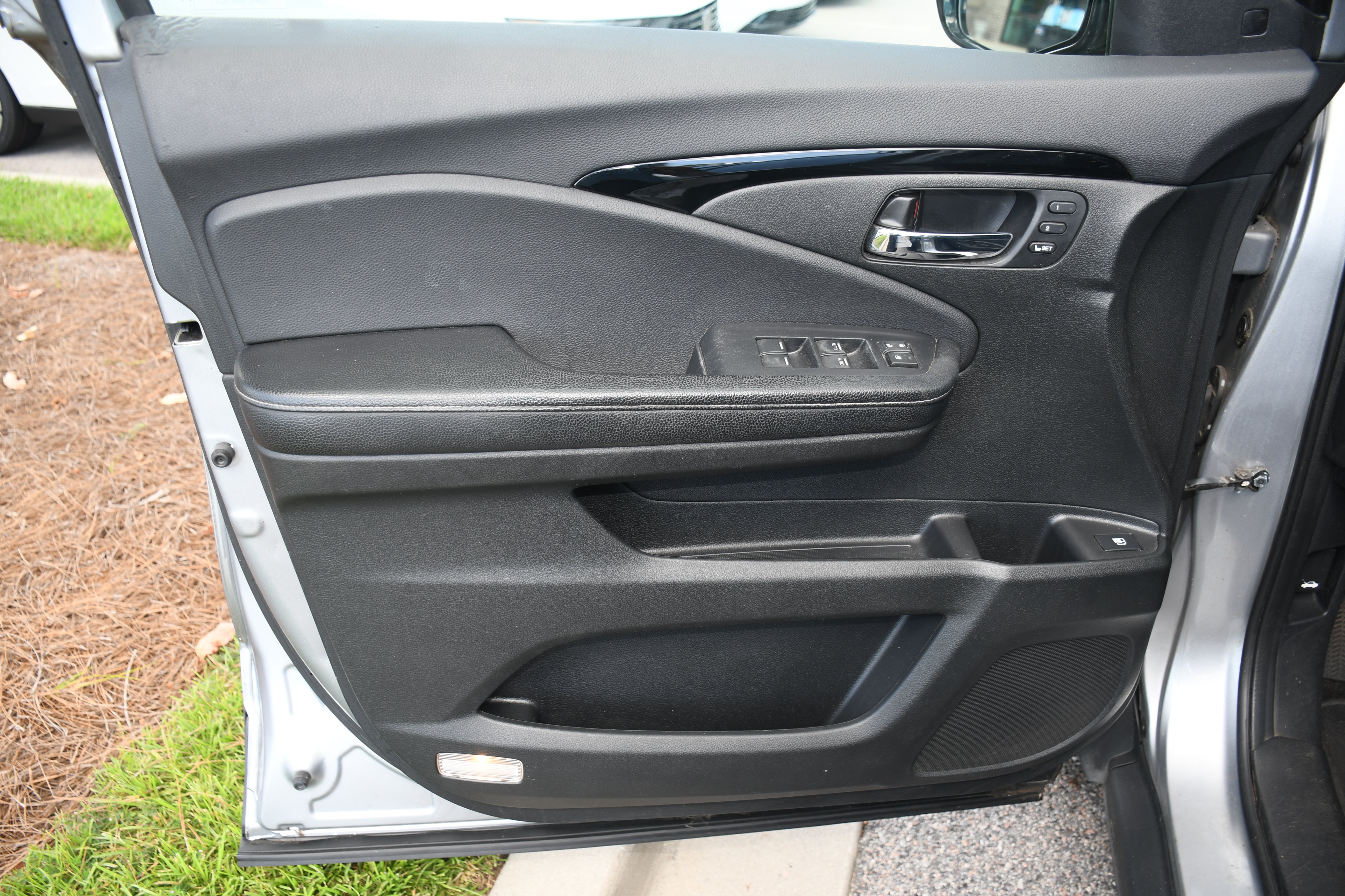 Used 2017 Honda Ridgeline RTL-E image 10