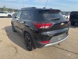 Used 2021 Chevrolet TrailBlazer LT image 2