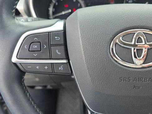 Used 2020 Toyota Highlander Platinum image 16