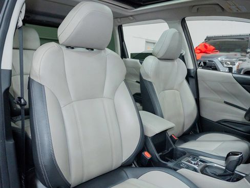 Used 2020 Subaru Forester Limited w/ Popular Package #3 AWD/4WD image 32