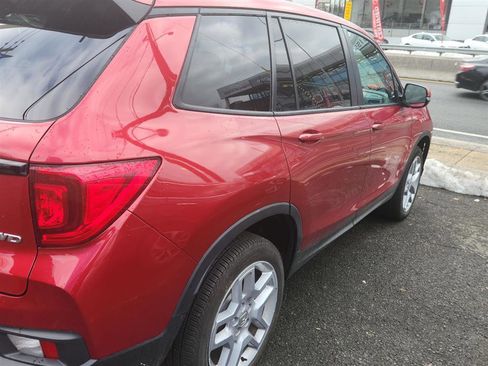 Used 2024 Honda Passport EX-L image 3