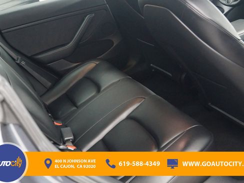 Used 2021 Tesla Model 3 Standard Range Plus image 11