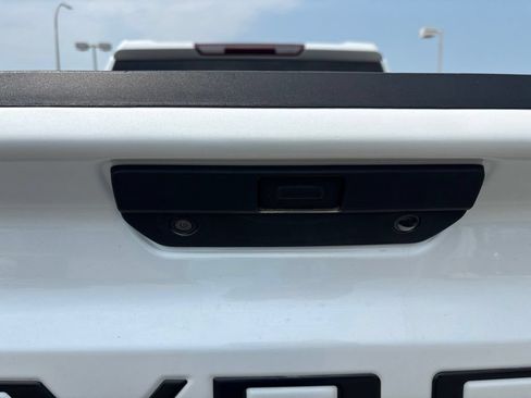 Used 2022 Chevrolet Silverado 1500 RST w/ Safety Package AWD/4WD image 13