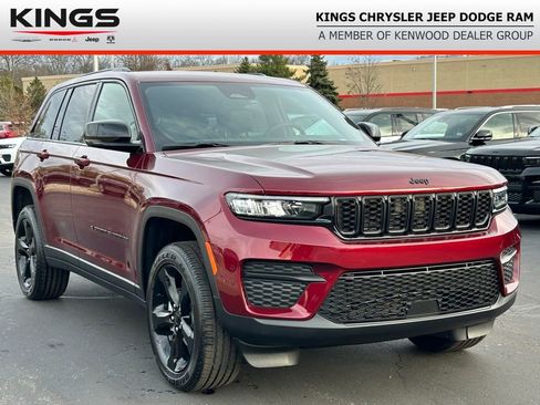 New 2025 Jeep Grand Cherokee 4WD image 1
