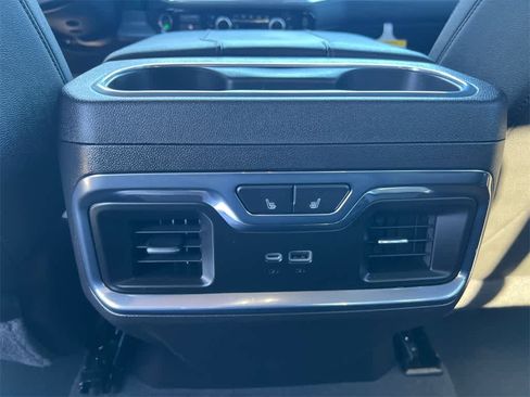 Used 2024 GMC Sierra 1500 SLT w/ SLT Premium Plus Package image 17