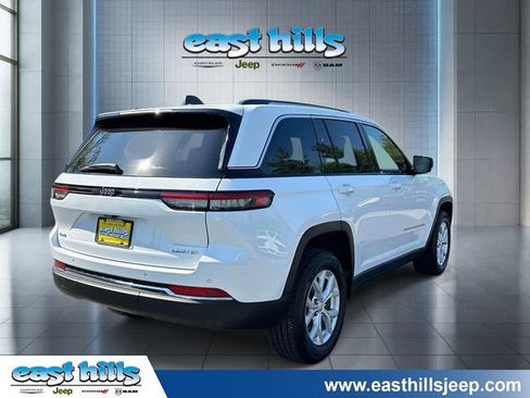 Certified 2023 Jeep Grand Cherokee Limited AWD/4WD image 3
