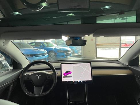 Used 2020 Tesla Model 3 Standard Range Plus image 21